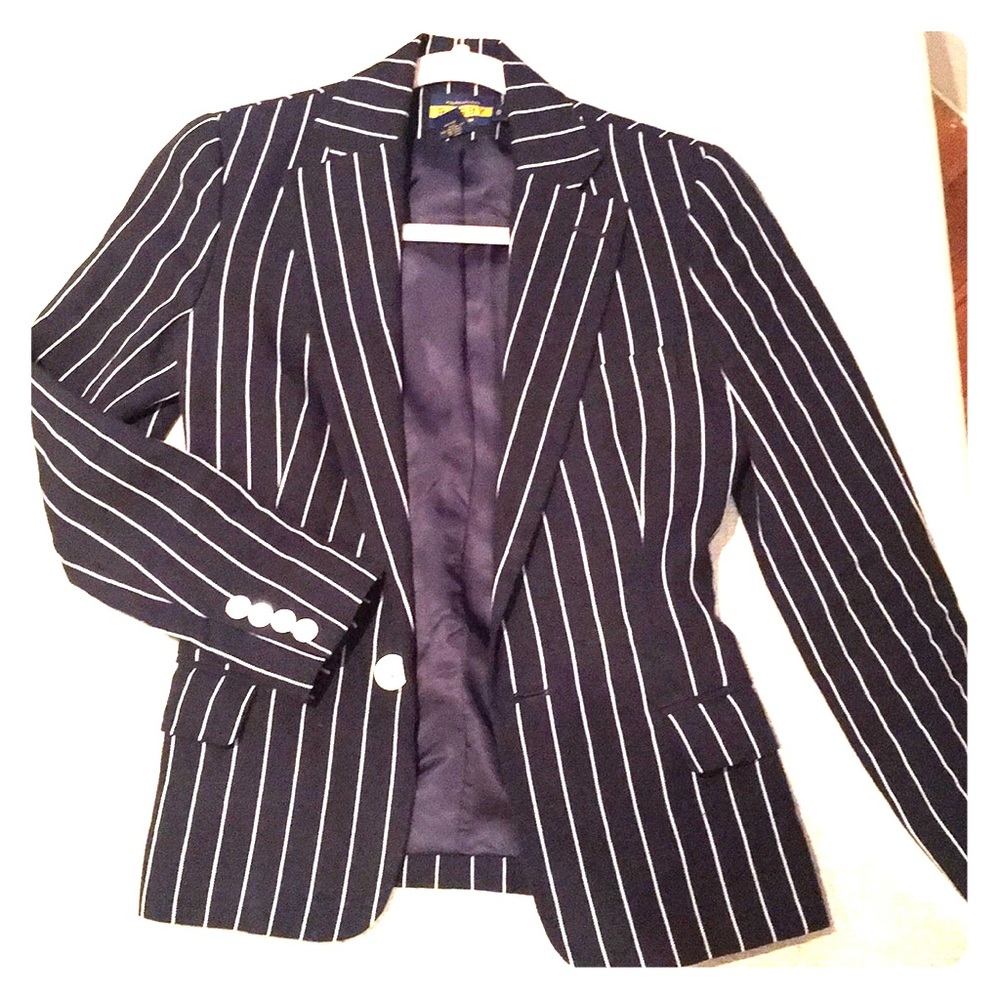 Women’s navy blazer